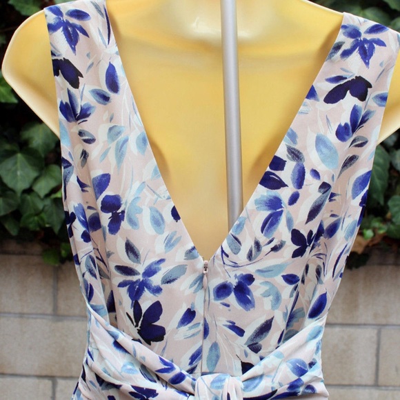 BCBGMaxAzria Norah Floral Gown Dress NWT Size 10 - Picture 4 of 8